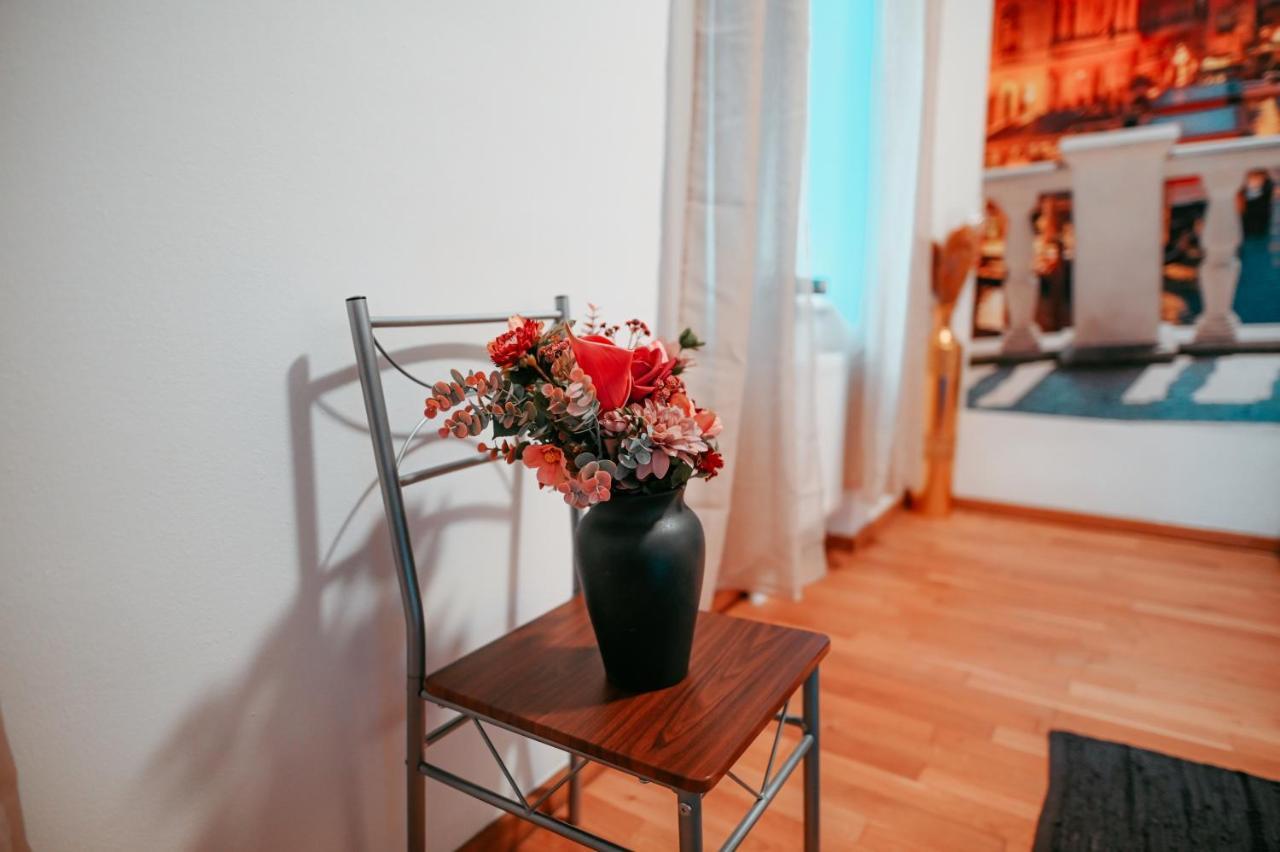 Appartement 4 *